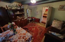  Casa cu 3 camere, 80 mp + 11 arii teren, Localitatea Teaca