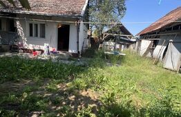  Casa cu 3 camere, 80 mp + 11 arii teren, Localitatea Teaca
