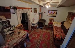  Casa cu 3 camere, 80 mp + 11 arii teren, Localitatea Teaca