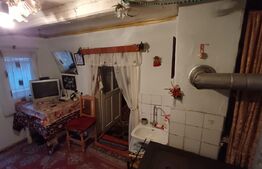  Casa cu 3 camere, 80 mp + 11 arii teren, Localitatea Teaca