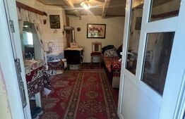  Casa cu 3 camere, 80 mp + 11 arii teren, Localitatea Teaca