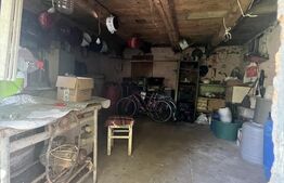  Casa cu 3 camere, 80 mp + 11 arii teren, Localitatea Teaca