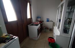 Villa, 500 mp, 7 camere, 3500 mp teren, zona Stramba