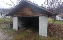 Casa cu 4 camere, 90 mp utili, 6300 mp teren, zona Mijloceni Bargaului