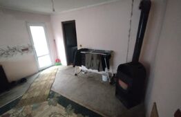 Casa 2 nivele, 6 camere, 150 mp utili, teren 3300 mp, zona Mijloceni Bargaului