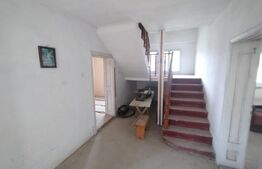 Casa 140mp,curte si teren imprejmuit 800mp,+teren extravilan 2ha, zona Monor