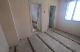 Casa 140mp,curte si teren imprejmuit 800mp,+teren extravilan 2ha, zona Monor