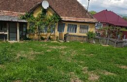 Casa traditionala, 70mp, teren 1574mp, zona Monor
