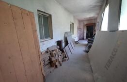 Fabrica teracota Livezile 1900mp hala+400mp Casa+teren 2900mp,acces tir