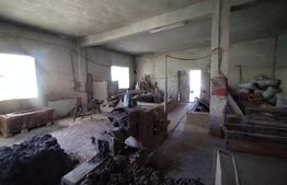 Fabrica teracota Livezile 1900mp hala+400mp Casa+teren 2900mp,acces tir