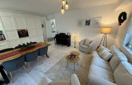 Apartament 3 camere, decomandat, etaj intermediar + loc de parcare 