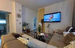 Apartament la casa cu 3 camere, 64mp, zona Centrala