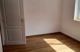 Apartament 3 camere, 70 mp, etaj 3, zona centrala