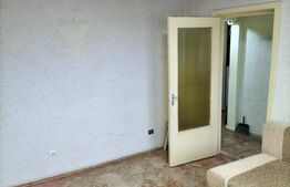 Garsoniera de vanzare, 30 mp, etaj 3, zona Privighetorilor 