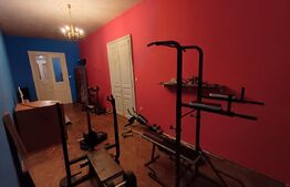  Casa 6 camere, Piata Centrala ,Monument istoric