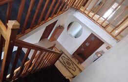 Casa cu 6 camere, 420 mp + 10 arii teren, 