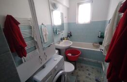 Apartament 3 camere,60 mp,etaj 1,parcare,garaj,zona centrala oras Nasaud