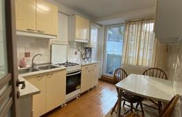 Apartament de vânzare, 60 m², 2 camere decomandate, 2 balcoane, lângă Ștrandul 