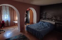 Exclusivitate!!  Casa  5 camere, 200 mp, zona-centrala-strada  1 Decembrie 