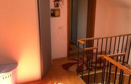 Casa de vânzare, cu 4 camere, 190 mp, zona Codrișor, Bistrița