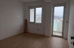 Apartament cu 3 camere, etajul 1