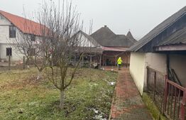 Casa individuala cu 2 camere, 160 mp utili, teren 3800 mp, Bistrita