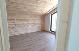 Casă de vacanță, 3 camere, 100 mp, zona Colibița