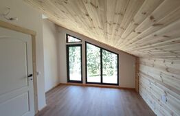 Casă de vacanță, 3 camere, 100 mp, zona Colibița