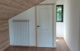 Casă de vacanță, 3 camere, 100 mp, zona Colibița