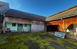 Casa individuala de vanzare, 110 mp + 2700 mp teren,  la 11 km de Bistrita