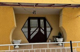 Casa cu 5 camere, 500 mp, zona Hotel Diana