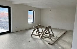 Casa de vanzare, 4 camere, 137 mp, cu teren de 7,2 ari, zona-Aerodrom Unirea