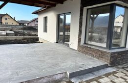 Casa de vanzare, 4 camere, 137 mp, cu teren de 7,2 ari, zona-Aerodrom Unirea