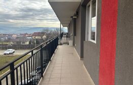 Apartament 3 camere, open space, etaj 2 si parcare in zona Subcetate