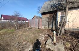 Casa veche, 55 mp si 1000 mp teren intravilan+anexe, zona Dumitra