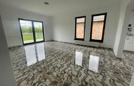 Casa de vanzare, 4 camere, 145 mp, 750 mp teren, zona - Unirea