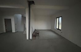 Casa de vanzare, cu 5 camere, 460 mp+teren 5800 mp, 10 km de Bistrita