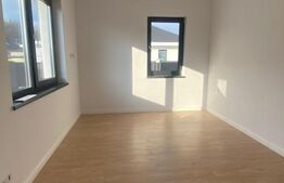 Casă spațioasă de vanzare, cu 4 camere, 120 mp, zona Unirea