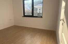 Casă spațioasă de vanzare, cu 4 camere, 120 mp, zona Unirea