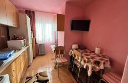 Apartament de vanzare, 2 camere, 49 mp, situat in zona Lama