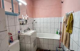 Apartament de vanzare, 2 camere, 49 mp, situat in zona Lama