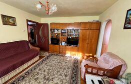 Apartament de vanzare, 2 camere, 49 mp, situat in zona Lama