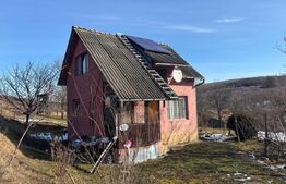 Casa de vacanta, cu 3 camere, 80 mp+teren 23000 mp, Comuna Matei, Bistrita