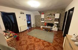 Apartament la casa, 5 camere, 80 mp, teren 170 mp, zona-Unirea