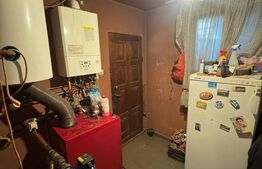 Apartament la casa, 5 camere, 80 mp, teren 170 mp, zona-Unirea