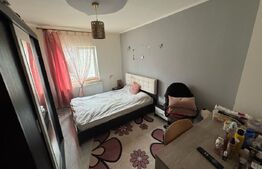 Apartament la casa, 5 camere, 80 mp, teren 170 mp, zona-Unirea