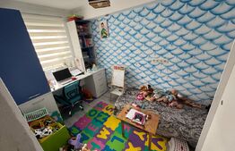 Apartament la casa, 3 camere, 82 mp, curte comuna, zona Valea Ghinzii 