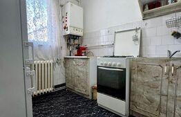 Apartament de vazare, cu 4 camere, 90 mp + balcoane, zona Lama, etaj intermediar