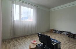 Spatiu comercial pe 2 nivele,spatii depozitare + parcari, in zona foarte buna! 