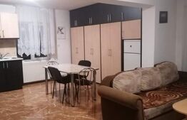 Apartament spatios de vanzare, 5 camere, 93 mp, zona Hotel Diana